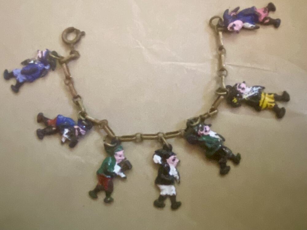 Vintage Disney 1930 7 Dwarfs Charm Bracelet hand painted enamel 1930’s